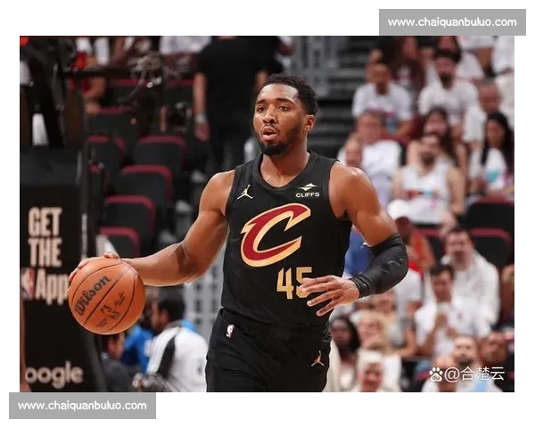 NBA直播官网：全面覆盖赛事精彩，实时比分与赛况同步更新